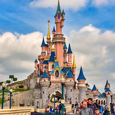Studio Proche Disneyland Paris Marne-la-Vallée Екстериор снимка